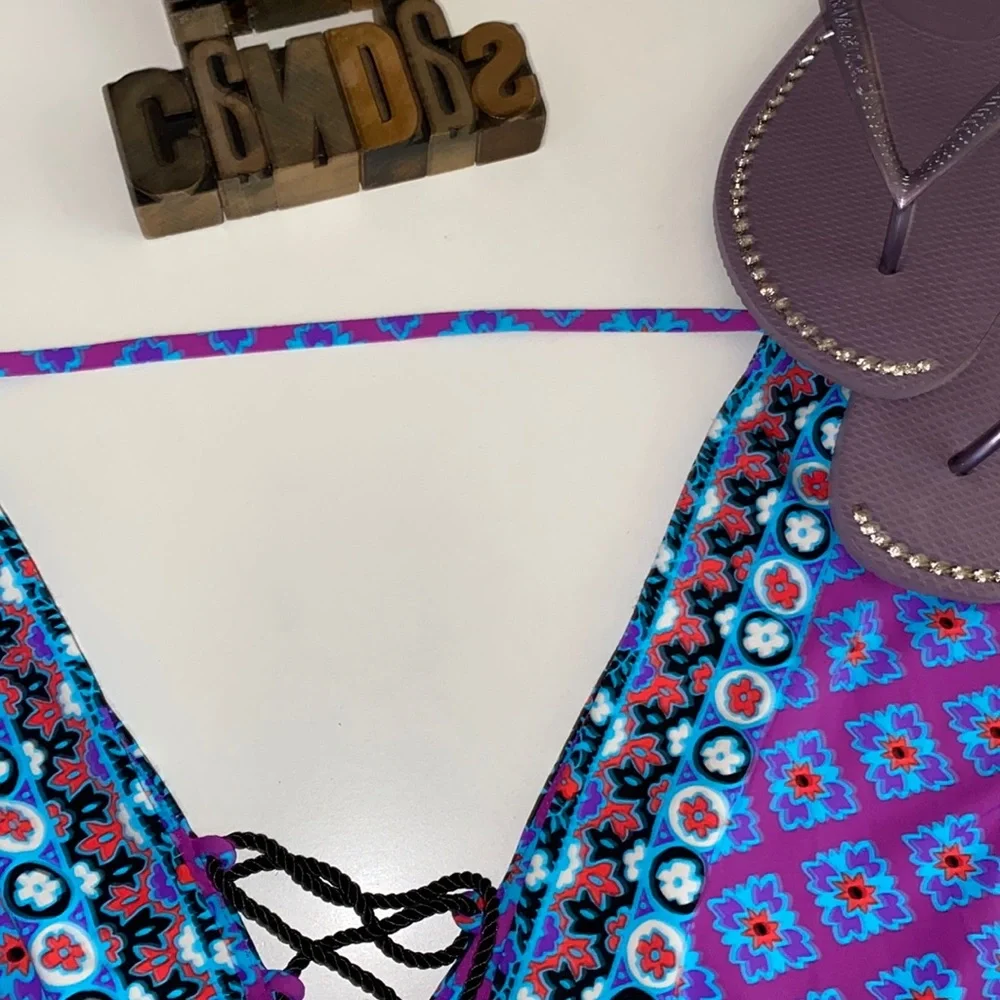 ❤️HOST PICK❤️🏊‍♀️NANETTE LEPORE SWIM Moroccan Deep V Swim Suit Cover-Up - Picture 10 of 10